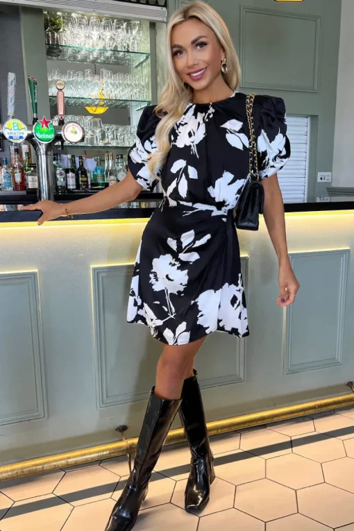 Black And White Print Short Puff Sleeve Gathered Side Mini Dress
