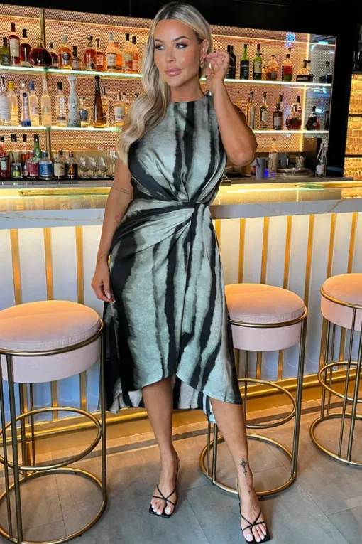 Multi Smudged Stripe Print Shoulder Padded Gathered Waist Midi Dress